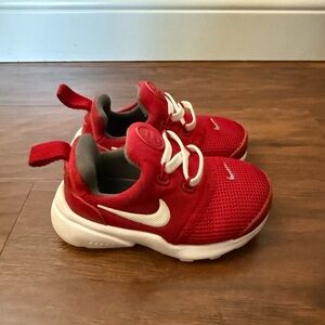 Nike Presto Fly Baby & Toddler Red and White Sneakers-Size 5C